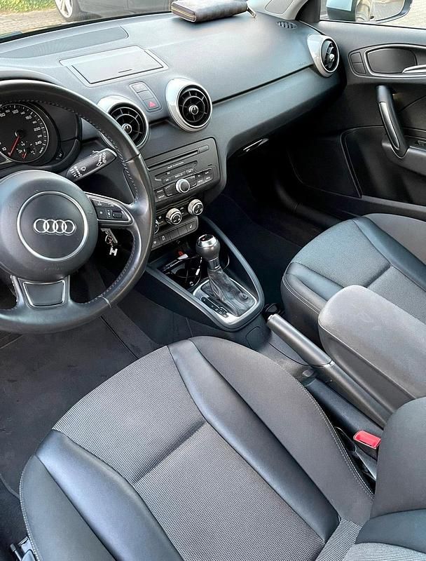 Usata Audi A1 122 CV (89 kW) 2011 Nero Utilitaria