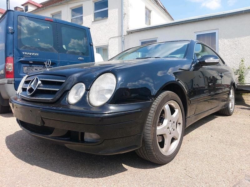 Schwarz Gebraucht 2000 Mercedes CLK200 AMG Coupé | 1.399 € (Teuer) - Bild 1/4