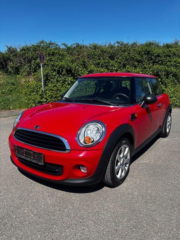 Second-hand Mini ONE 75 CP (55 kW) 2011 Roșu Hatchback