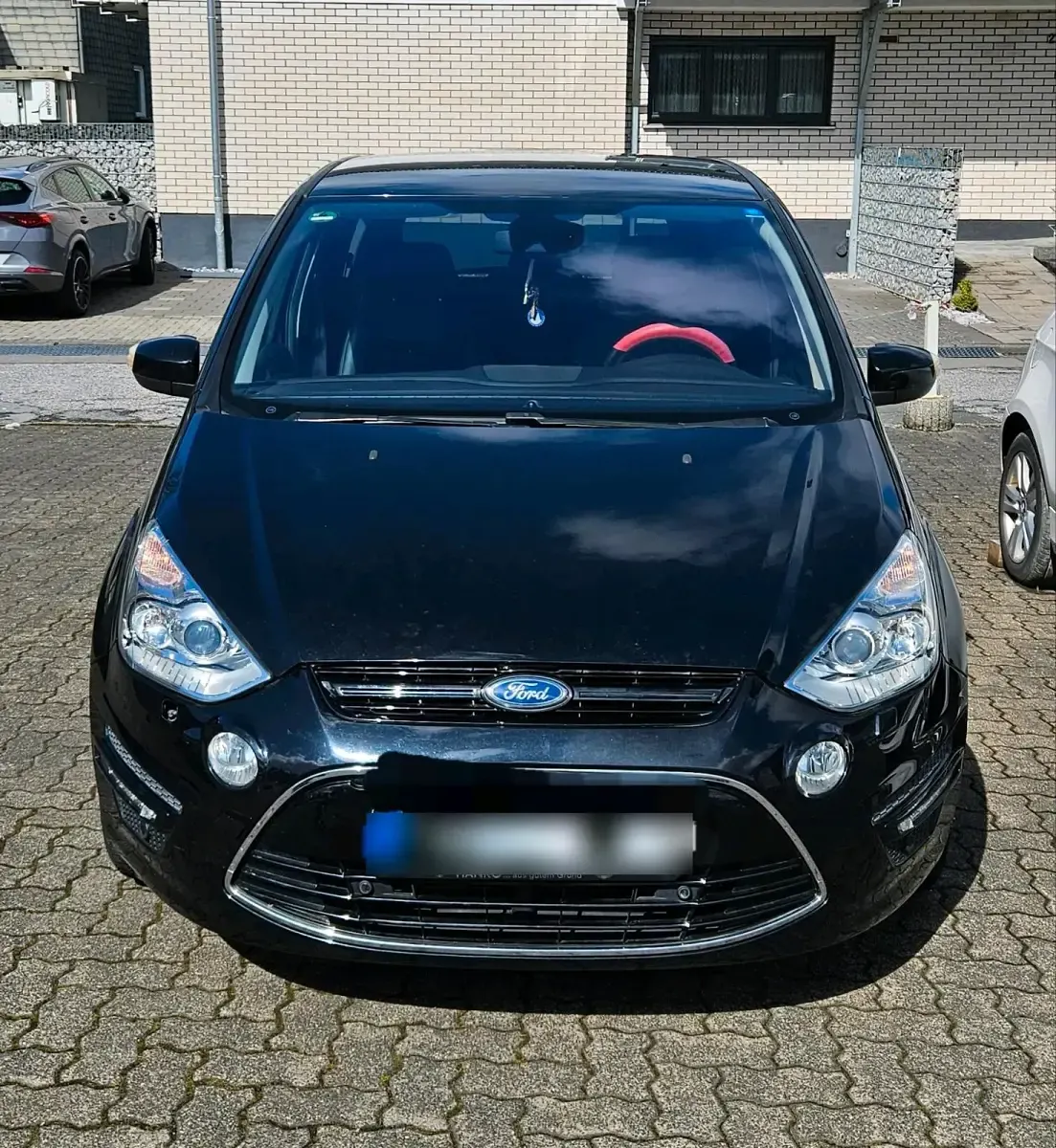 Gebraucht Ford S-MAX 163 PS (119 kW) 2014 Schwarz Van / Kleinbus