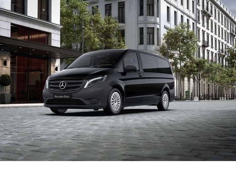 Schwarz Gebraucht 2024 Mercedes Vito Kombi | 39.990 € - Bild 1/4