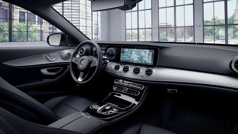 Gebraucht Mercedes E400 AMG 333 PS (244 kW) 2017 Hyazinthrot sonderlackierung Kombi