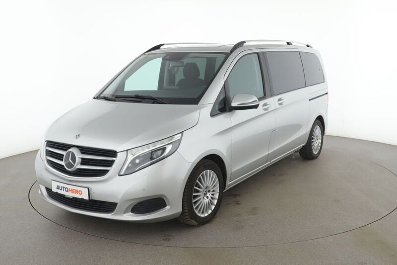 Silber Gebraucht 2018 Mercedes V250 Edition Van / Kleinbus | 35.140 € (Superpreis) - Bild 1/4