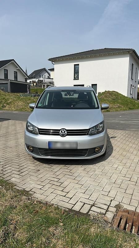 Gebraucht VW Touran 140 PS (102 kW) 2012 Silber Van / Kleinbus