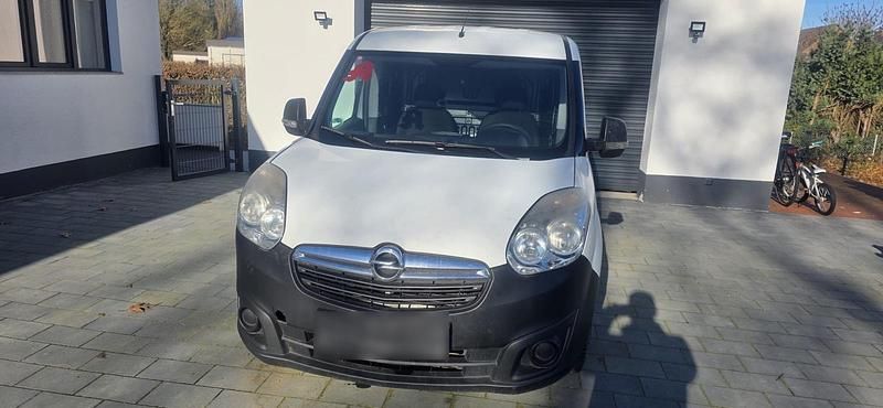 Gebraucht Opel Combo 105 PS (77 kW) 2016 Weiß Van / Kleinbus