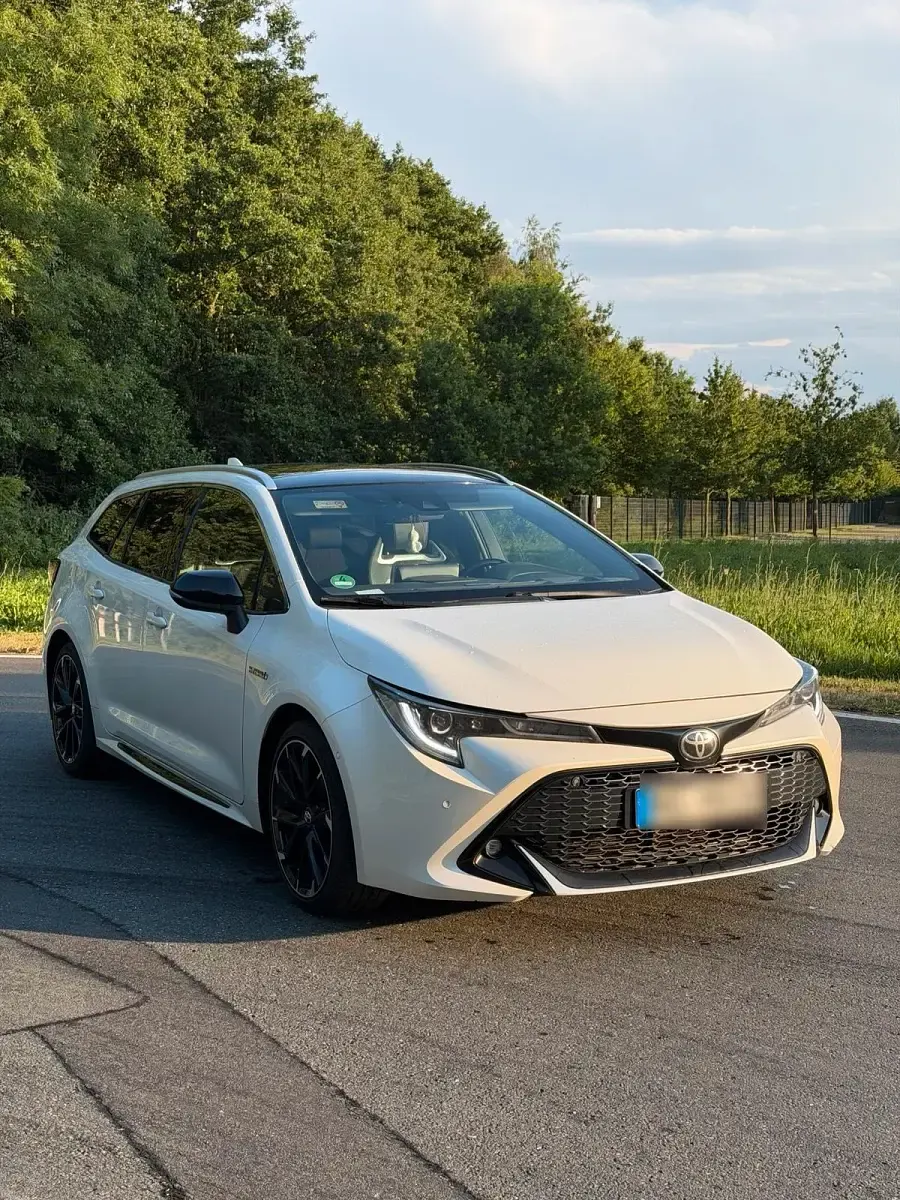 Gebraucht Toyota Corolla Sport 180 PS (132 kW) 2020 Weiß Kombi