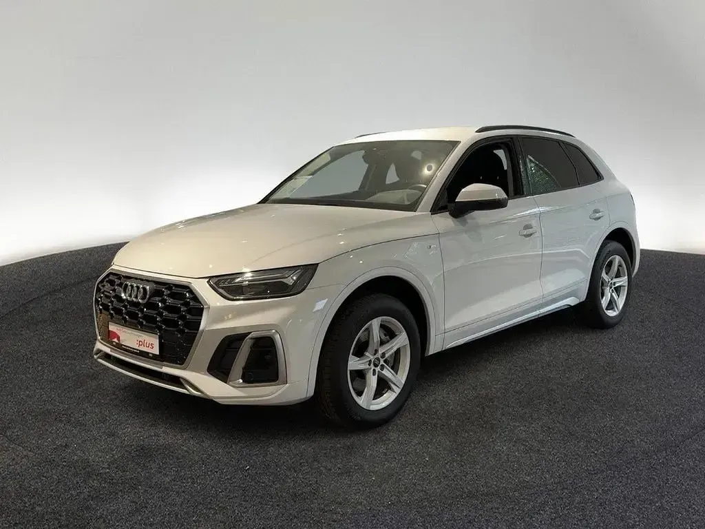 Gebraucht Audi Q5 Ambiente 204 PS (150 kW) 2023 Gletscherweiß metallic SUV