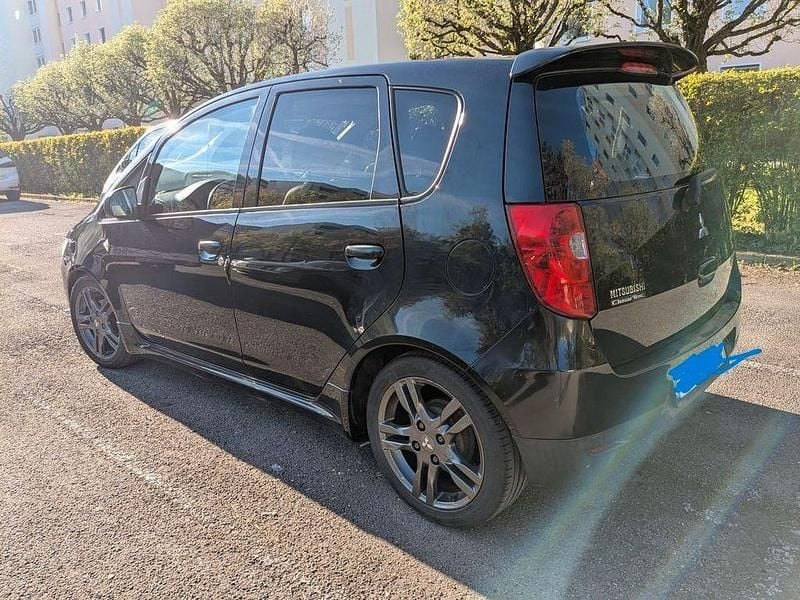 Gebraucht Mitsubishi Colt 95 PS (69 kW) 2010 Schwarz Kleinwagen