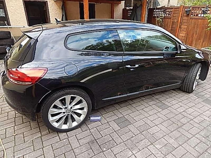 Usata VW Scirocco 122 CV (89 kW) 2011 Nero Coupé