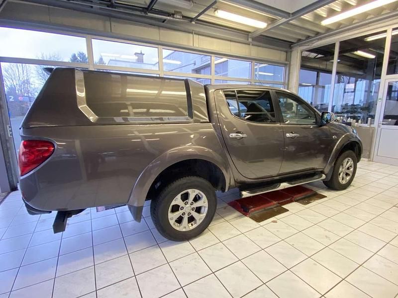Granitbraun (m) Gebraucht 2014 Mitsubishi L200 Intense Abholung | 15.350 € (Fairer Preis) - Bild 1/4