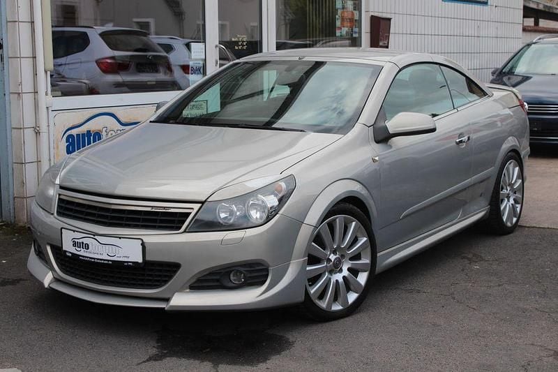 Gebraucht Opel Astra Cabriolet Cosmo 105 PS (77 kW) 2006 Pannacotta m2 (metallic) Cabrio