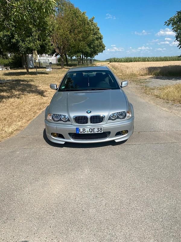 Silber Gebraucht 2001 BMW 320 M Sport Coupé | 4.900 € (Fairer Preis) - Bild 1/4
