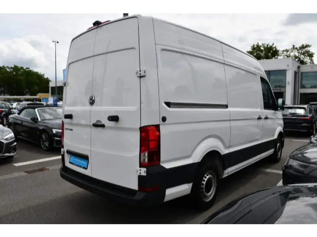 Gebraucht VW Crafter 140 PS (102 kW) 2022 Candyweiß Van
