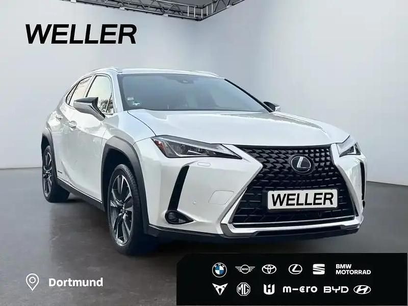 Gebraucht Lexus UX 250h 184 PS (135 kW) 2022 Weiß SUV