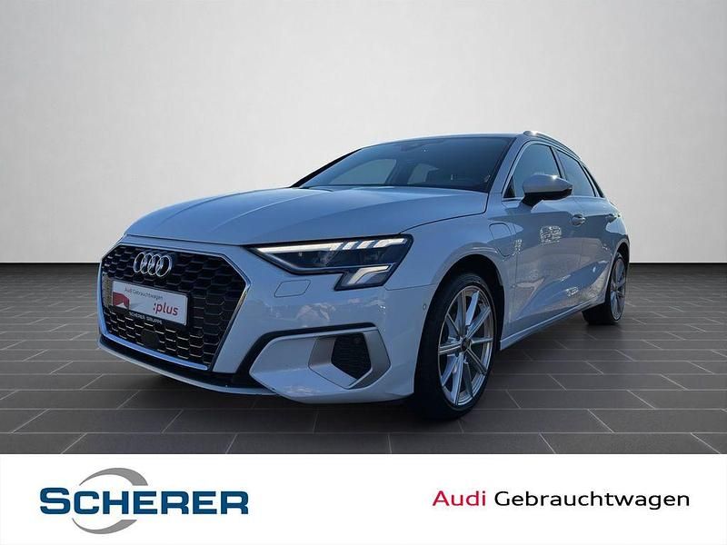 Gletscherweiß metallic Gebraucht 2021 Audi A3 Advanced Limousine | 22.580 € (Etwas zu teuer) - Bild 1/4