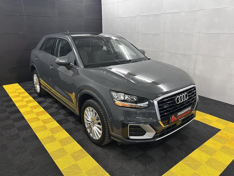 Gebraucht Audi Q2 Comfort 150 PS (110 kW) 2017 Grau SUV