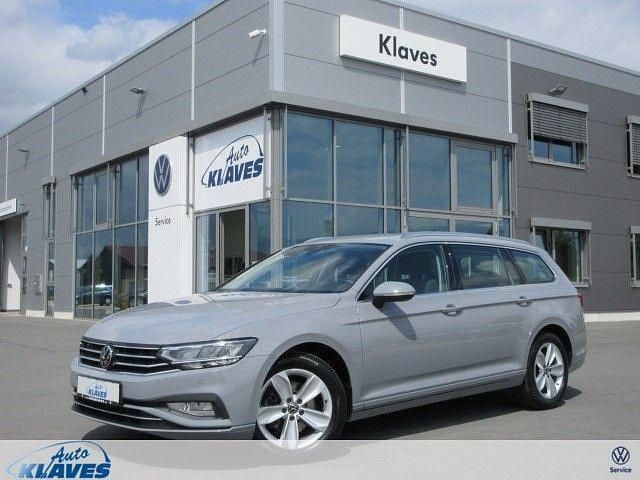 Grau Gebraucht 2023 VW Passat Business Kombi | 27.999 € (Fairer Preis) - Bild 1/4