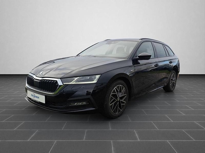 Blackmagic perleffekt (metallic) Gebraucht 2021 Skoda Octavia Clever Limousine | 23.990 € (Fairer Preis) - Bild 1/4