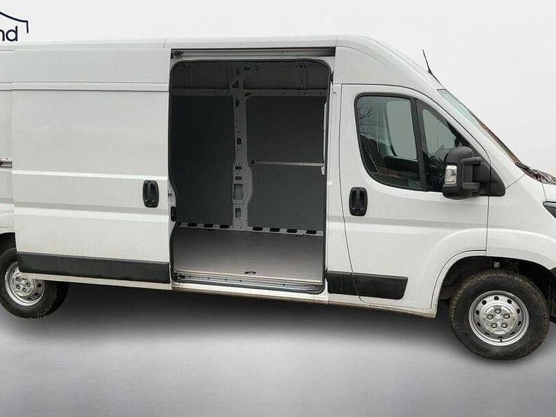 Gebraucht Peugeot Boxer 140 PS (102 kW) 2024 Weiß Van