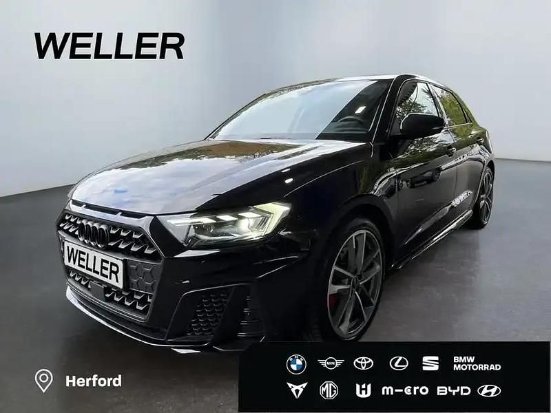Gebraucht Audi A1 150 PS (110 kW) 2023 Mythosschwarz metallic SUV