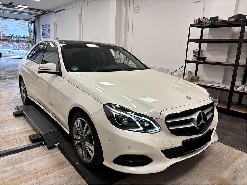 Gebraucht Mercedes E250 204 PS (150 kW) 2013 Weiß Limousine