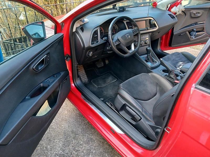 Rot Gebraucht 2013 Seat Leon FR Kleinwagen | 7.700 € (Fairer Preis) - Bild 1/4