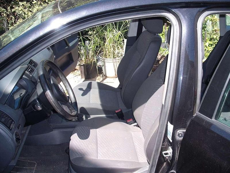 Gebraucht VW Polo 64 PS (47 kW) 2002 Schwarz Limousine