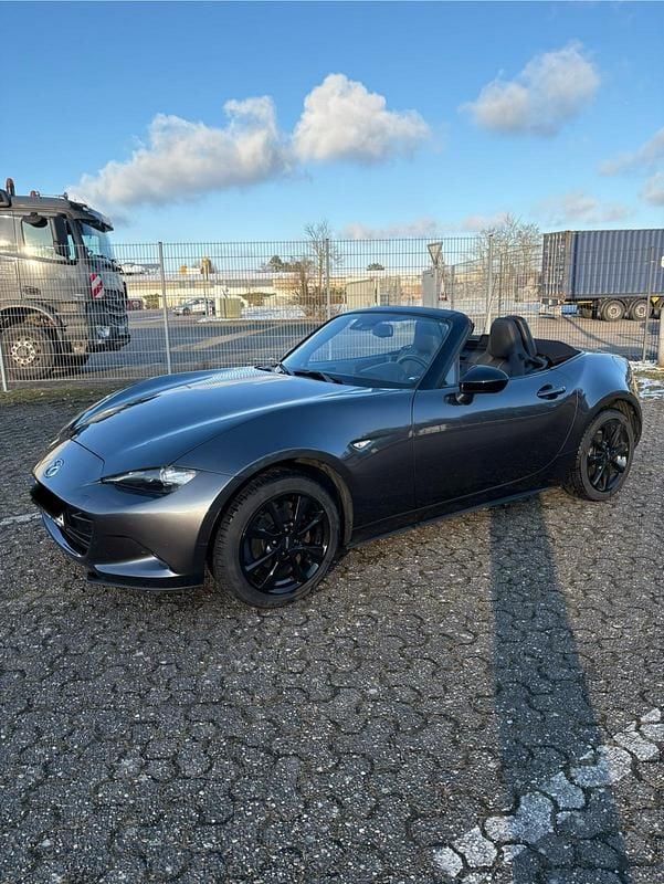 Gebraucht Mazda MX5 132 PS (97 kW) 2022 Grau Cabrio