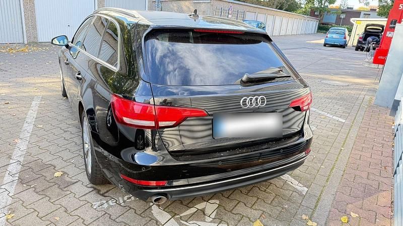 Second-hand Audi A4 Performance 150 CP (110 kW) 2017 Negru Break