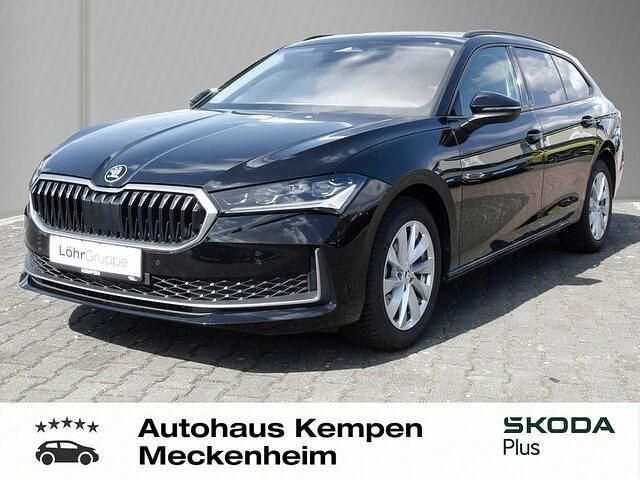 Gebraucht Skoda Superb Selection 150 PS (110 kW) 2024 Ebony schwarz metallic met. Kombi
