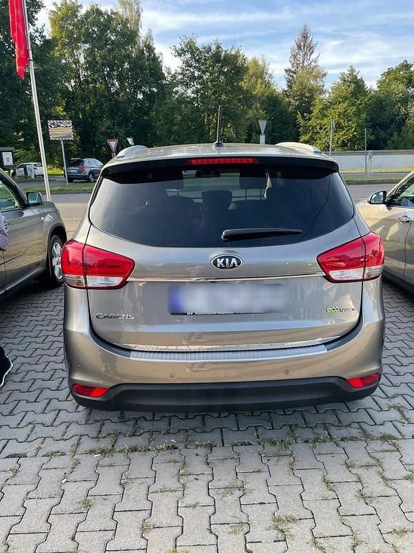 Gebraucht Kia Carens 136 PS (100 kW) 2013 Grau Van / Kleinbus