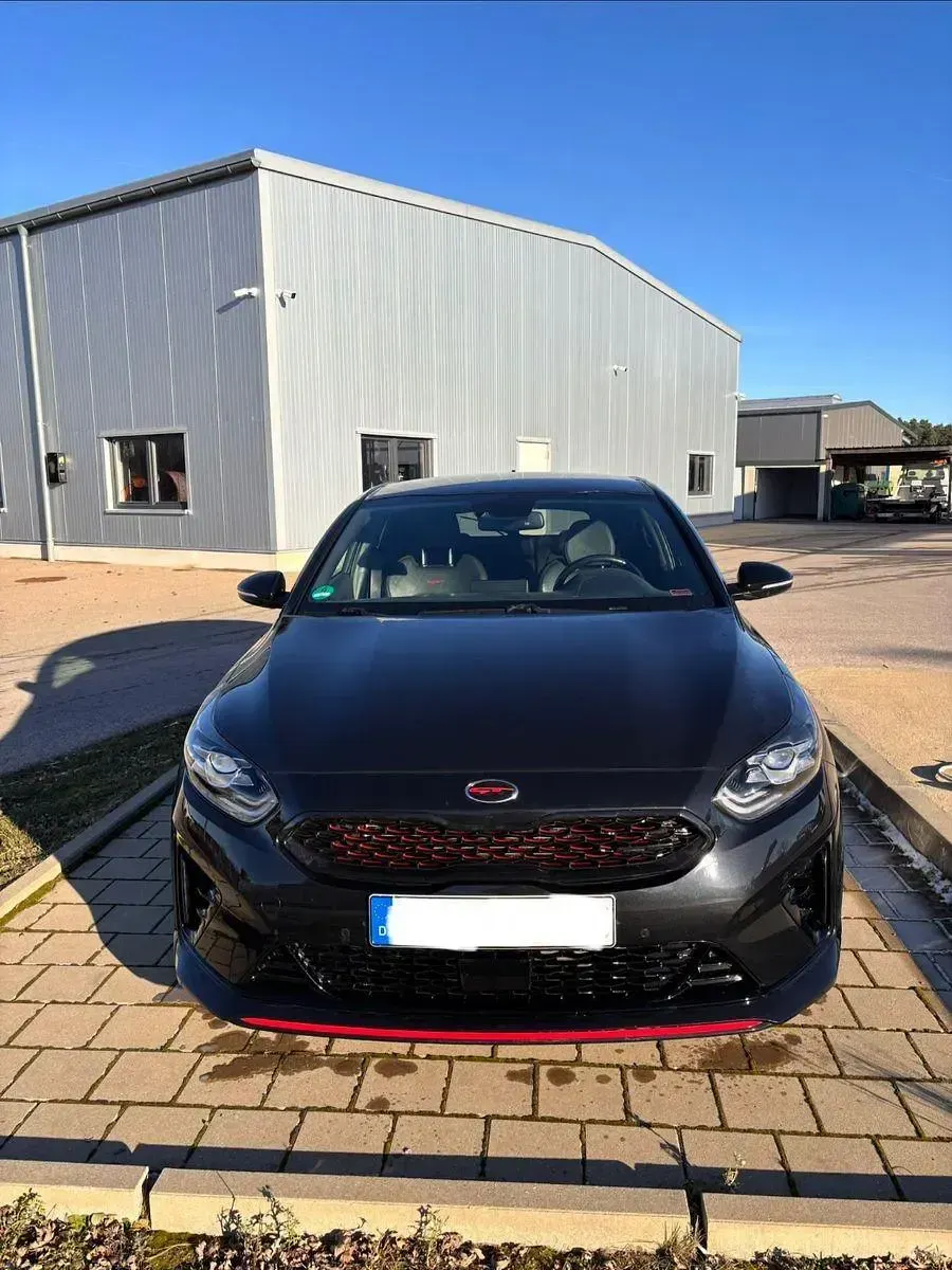 Gebraucht Kia Ceed 204 PS (150 kW) 2019 Schwarz Kleinwagen