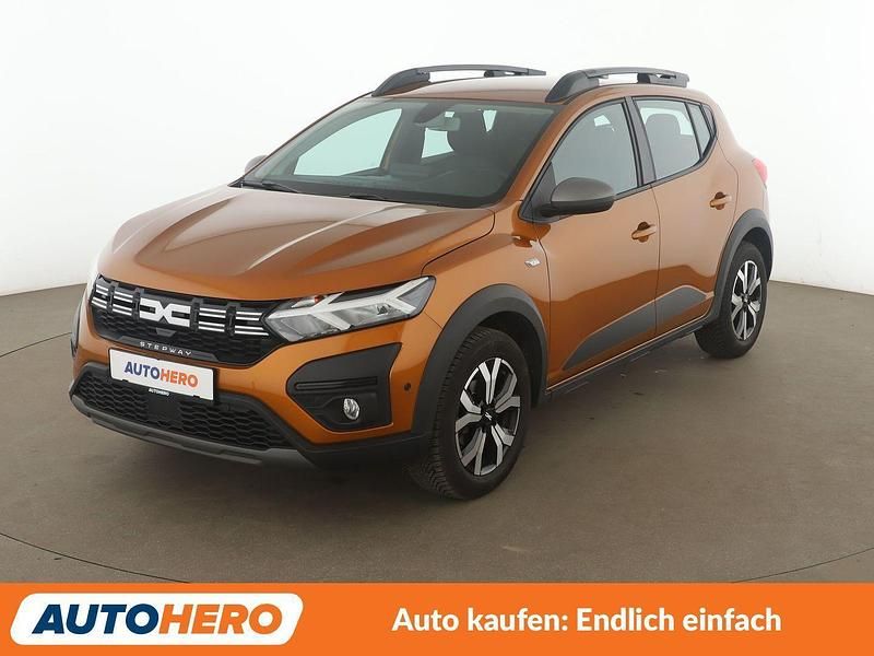 Gebraucht Dacia Sandero Expression 91 PS (66 kW) 2023 Orange Kleinwagen