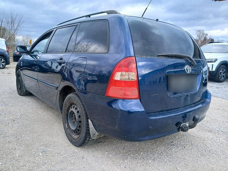 Gebraucht Toyota Corolla 90 PS (66 kW) 2003 Blau Kombi