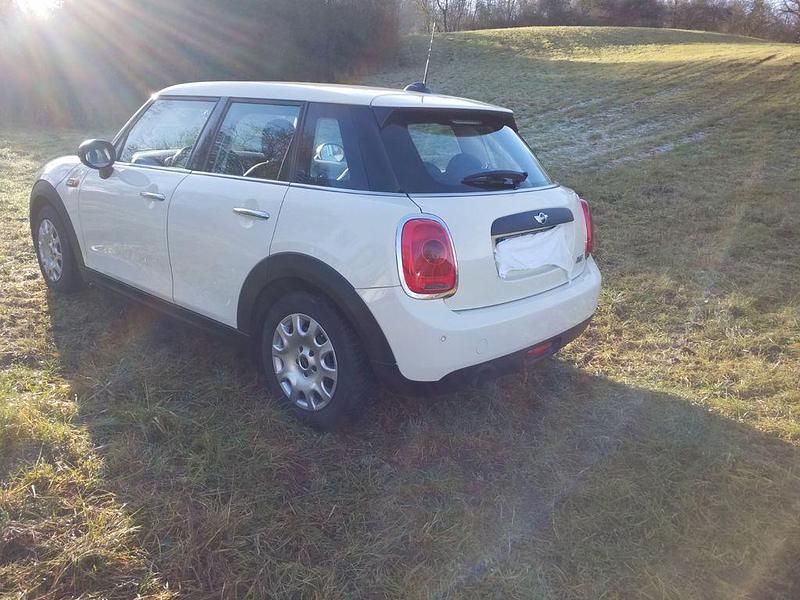 Gebraucht Mini ONE Pepper 102 PS (75 kW) 2017 Weiß Kleinwagen