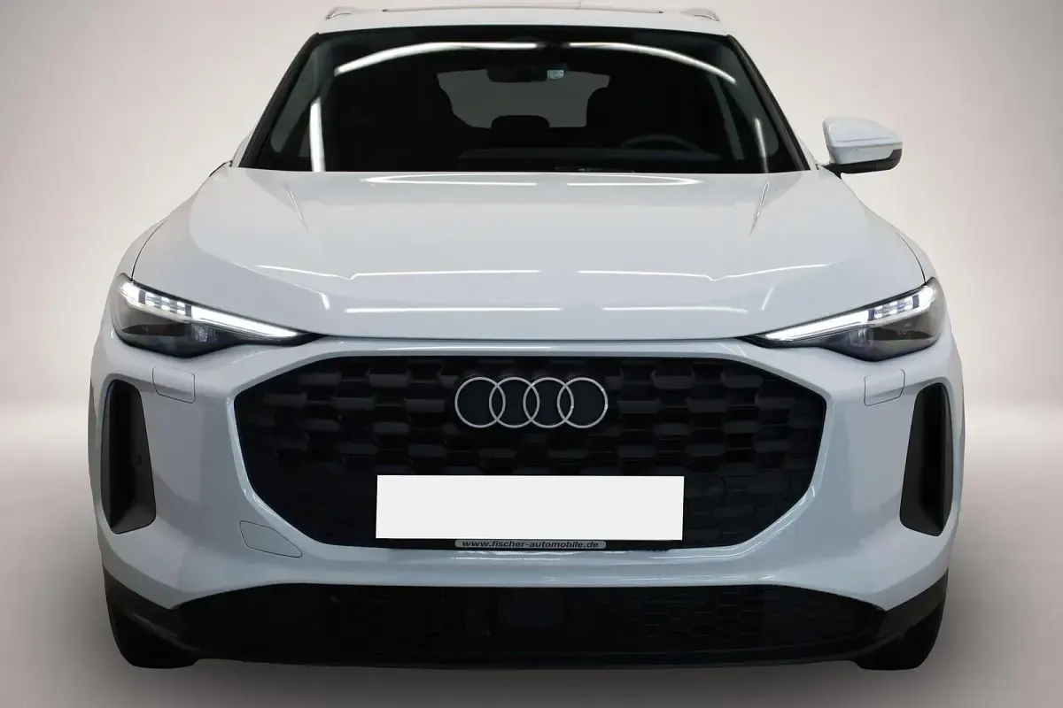 Gebraucht Audi Q5 Comfort 204 PS (150 kW) 2025 Manufacturer SUV
