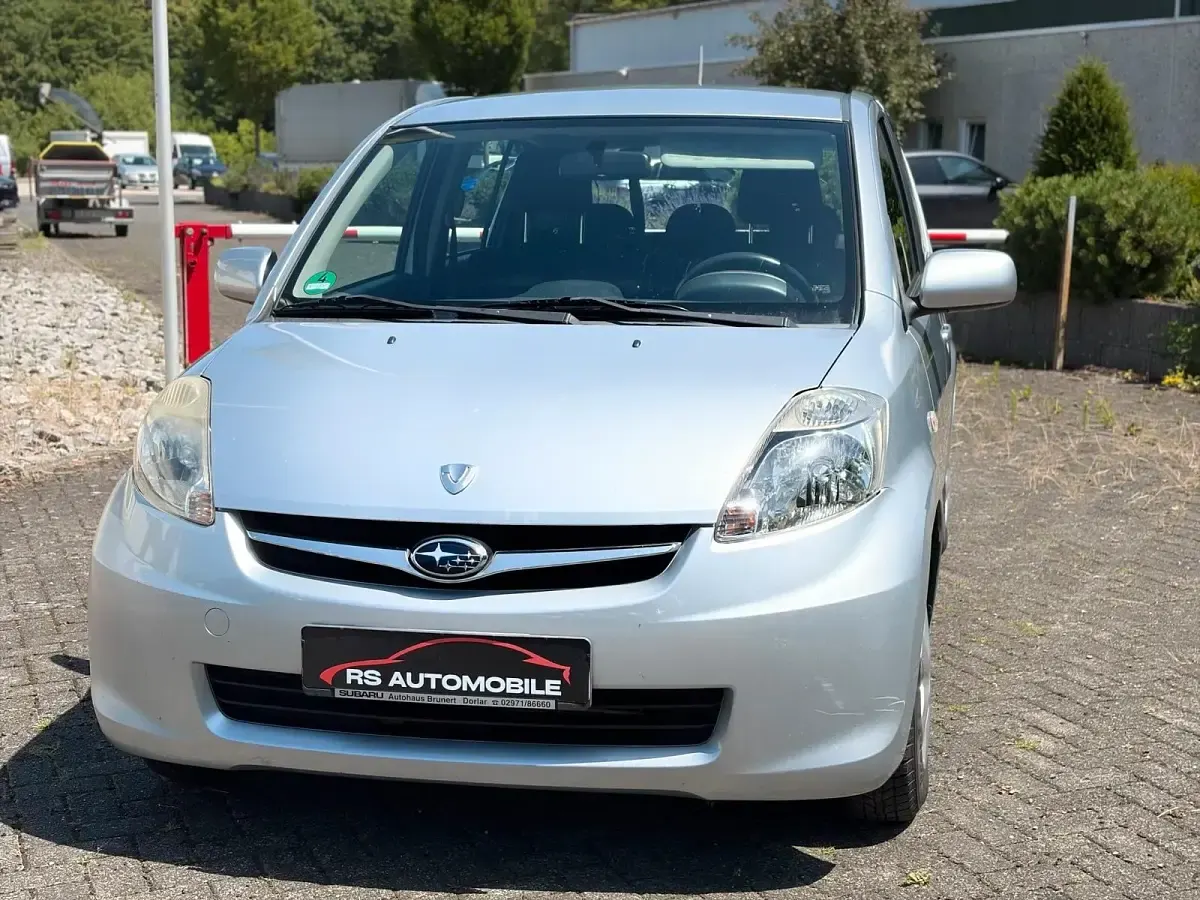 Gebraucht Subaru Justy 70 PS (51 kW) 2009 Silber Kleinwagen