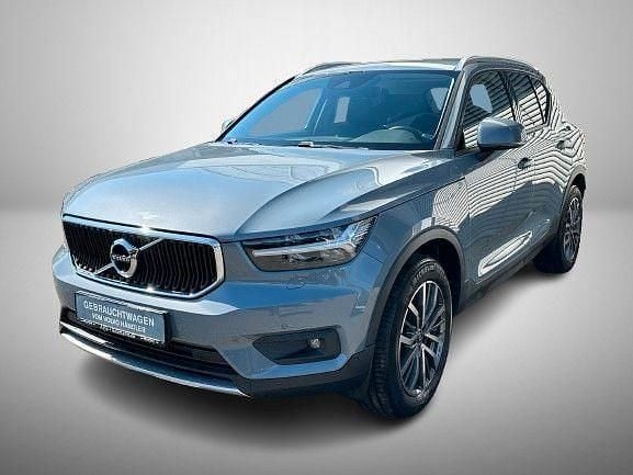 Thunder grey / metallic Gebraucht 2019 Volvo XC40 Momentum SUV | 21.990 € (Teuer) - Bild 1/4