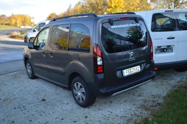 Gebraucht Citroën Berlingo XTR 120 PS (88 kW) 2017 Braun metallic Van / Kleinbus