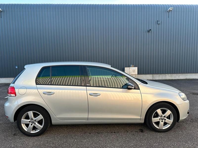 Gebraucht VW Golf VI Style 105 PS (77 kW) 2012 Grau Kleinwagen