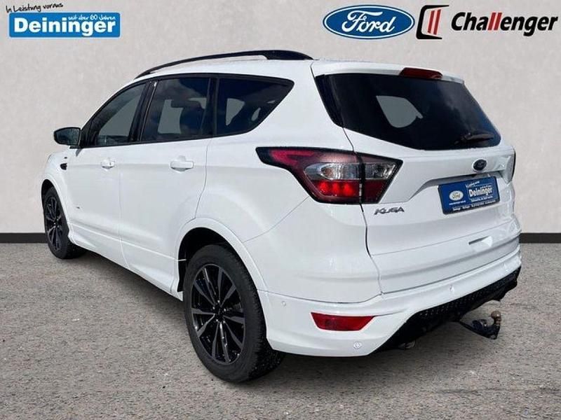 Gebraucht Ford Kuga ST-Line 180 PS (132 kW) 2017 Frostweiß SUV