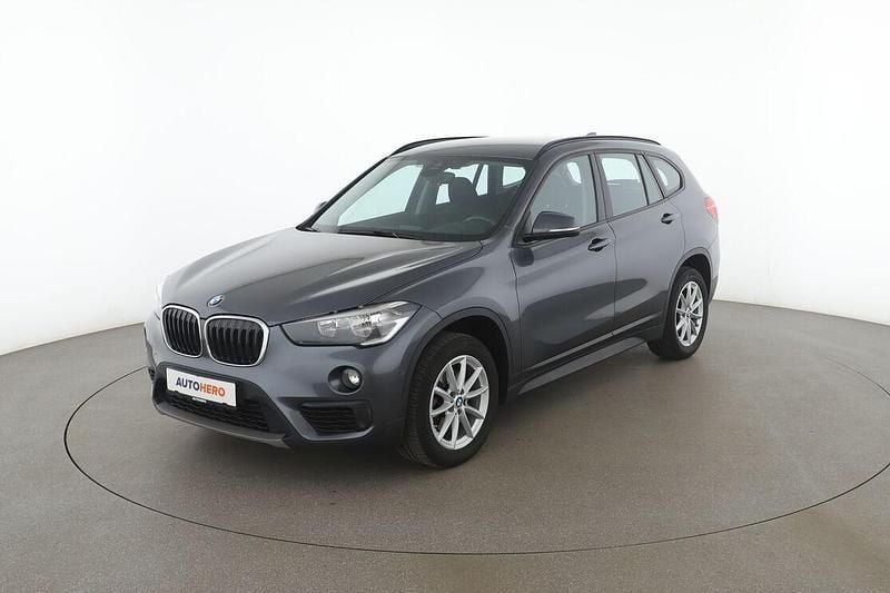 Grau Gebraucht 2017 BMW X1 Advantage SUV | 17.640 € (Fairer Preis) - Bild 1/3