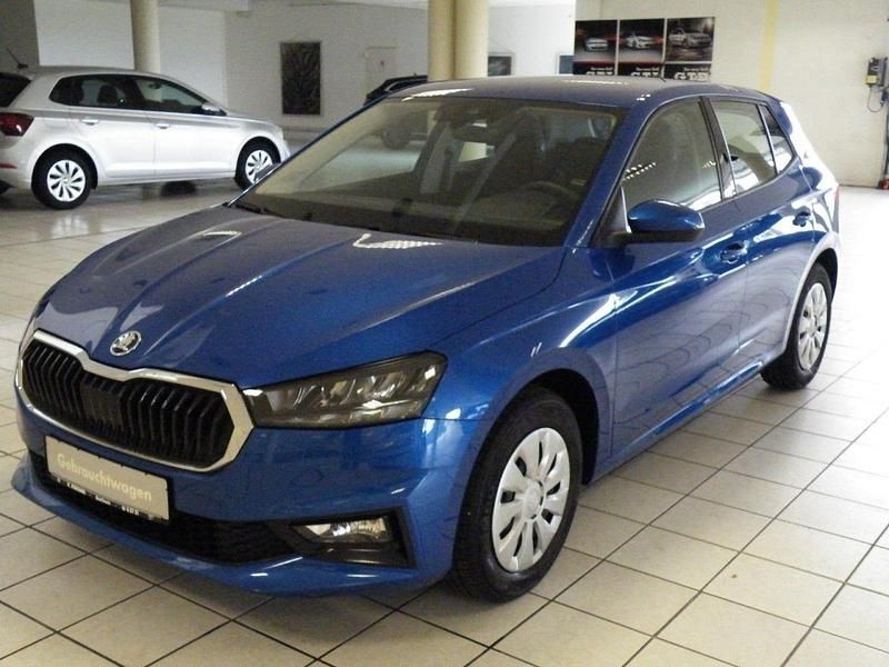 Gebraucht Skoda Fabia Ambition 80 PS (58 kW) 2024 Raceblau (metallic) Limousine