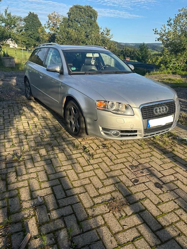 Silber Gebraucht 2006 Audi A4 Kombi | 3.000 € (Fairer Preis) - Bild 1/3