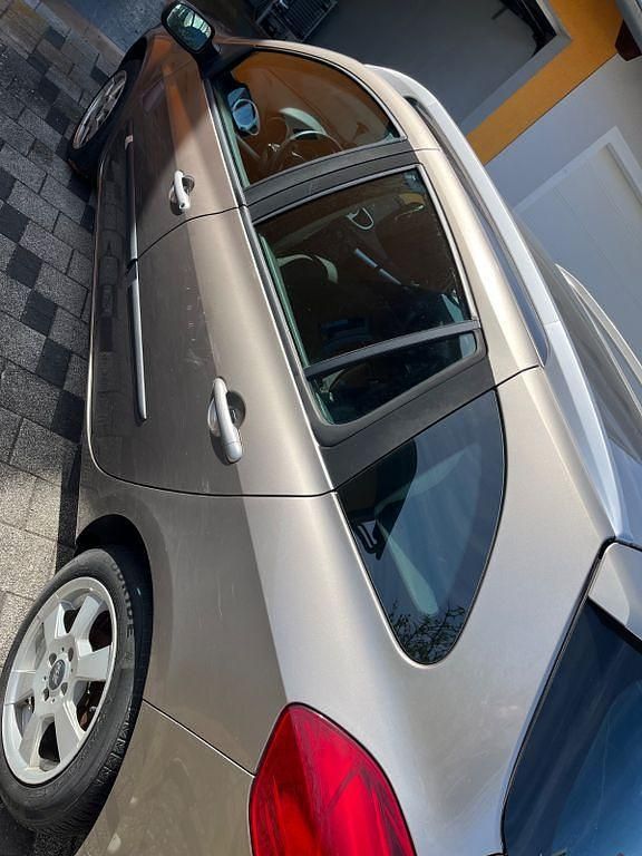 Gebraucht Renault Clio II Authentique 75 PS (55 kW) 2008 Braun Limousine