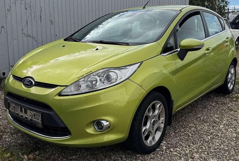 Grün Gebraucht 2009 Ford Fiesta Titanium Kleinwagen | 2.000 € (Superpreis) - Bild 1/4