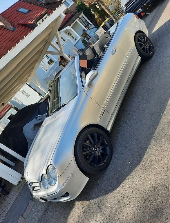 Gebraucht Mercedes CLK200 163 PS (119 kW) 2006 Silber Cabrio