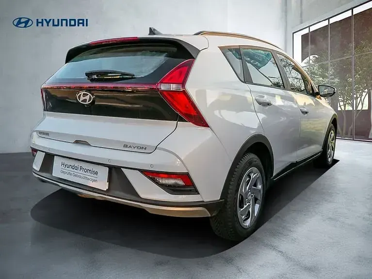 Gebraucht Hyundai Bayon Select 101 PS (74 kW) 2025 Weiß SUV