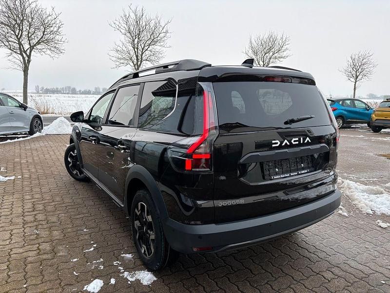 Neu Dacia Jogger Journey 110 PS (80 kW) 2026 Schwarz Van / Kleinbus