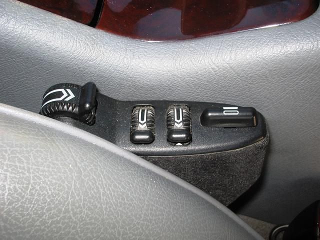 Gebraucht Mercedes E280 Elegance 204 PS (150 kW) 1997 Silber metallic Limousine